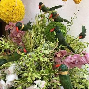 Fresh flower pot arrangement